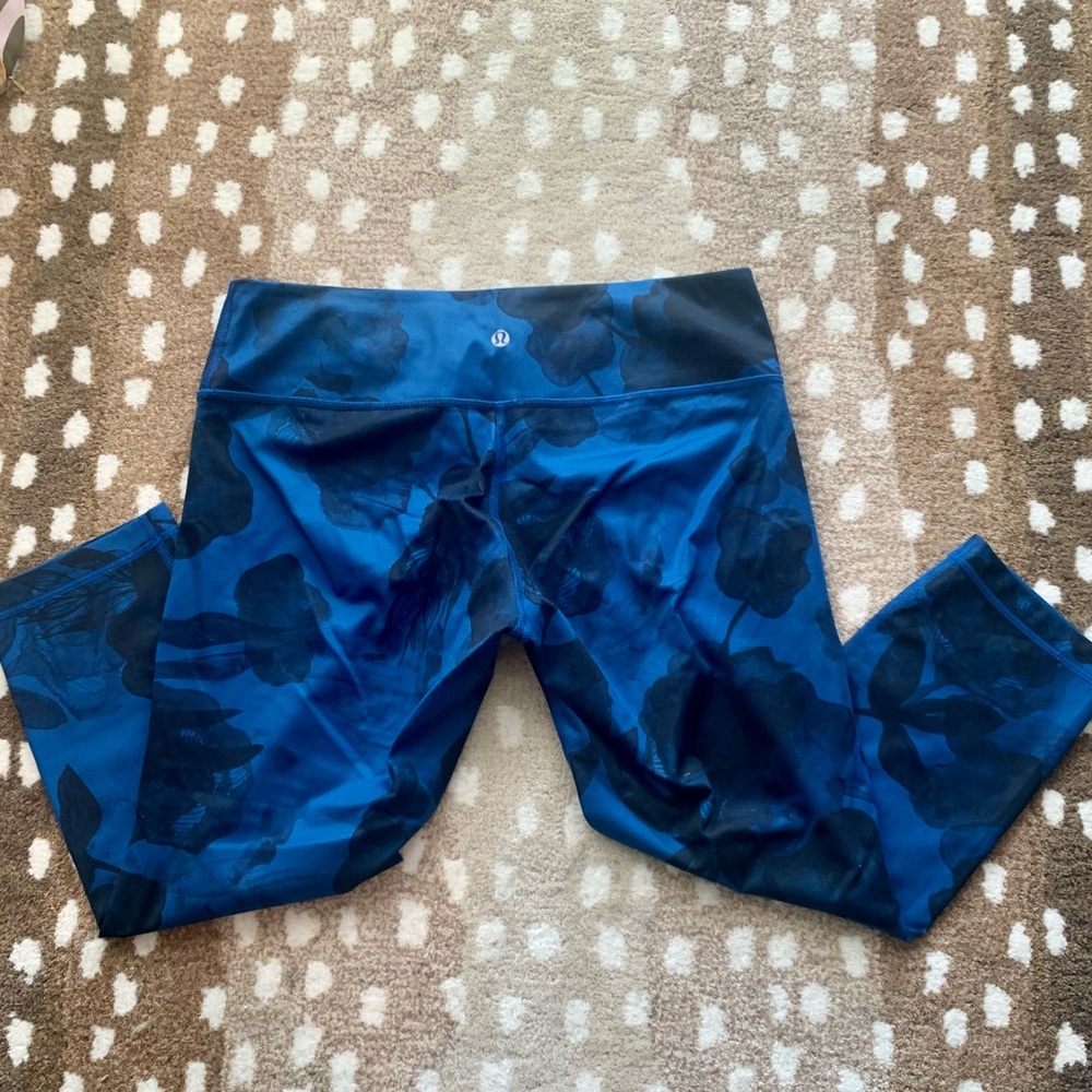 Lululemon Wunder Under Crop II Sz 10